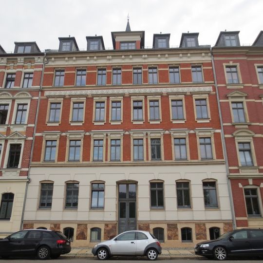 Mietshaus in geschlossener Bebauung Arndtstraße 12