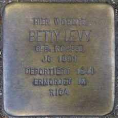 Stolperstein en memoria de Betty Levy