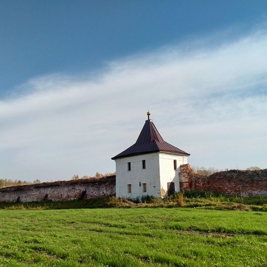 Башня восточная )