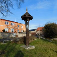 Zvonička v Babicích na návsi