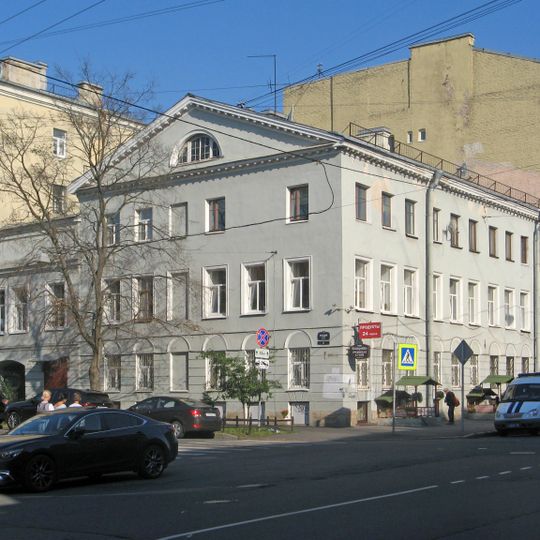 6 Linia, 7 - Balandina house