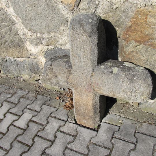 Smírčí kříž v Plané