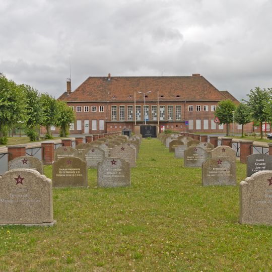 Sowjetischer Ehrenfriedhof