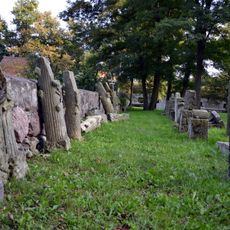 Zespół cmentarzy w Chełmie Dolnym