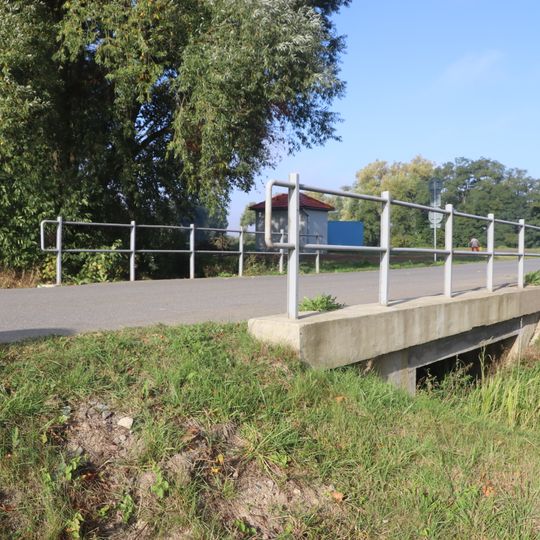 Most přes potok Markovka pod Slavickým rybníkem