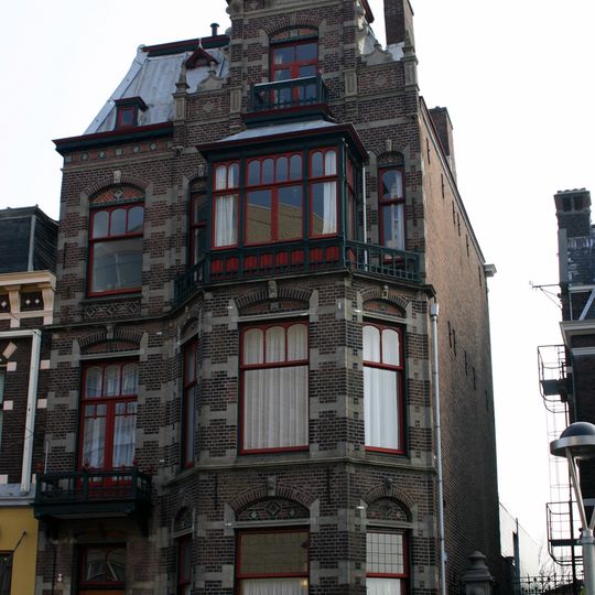 Stationsweg 27, Leiden