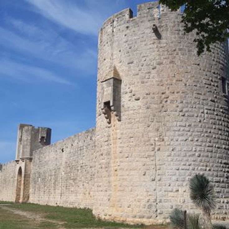 Villeneuve Tower