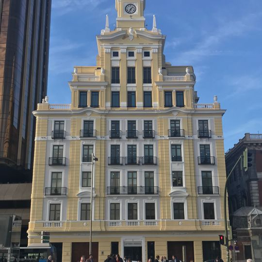 Edificio Crédit Agricole IndoSuez