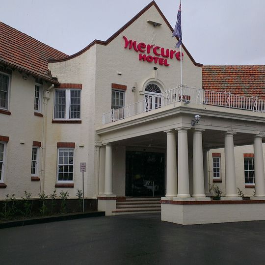 Mercure Hotel Canberra