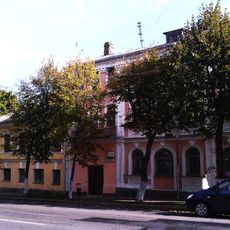 Дом С.Г. Орлова с дворовой двухэтажной постройкой (Великий Новгород)