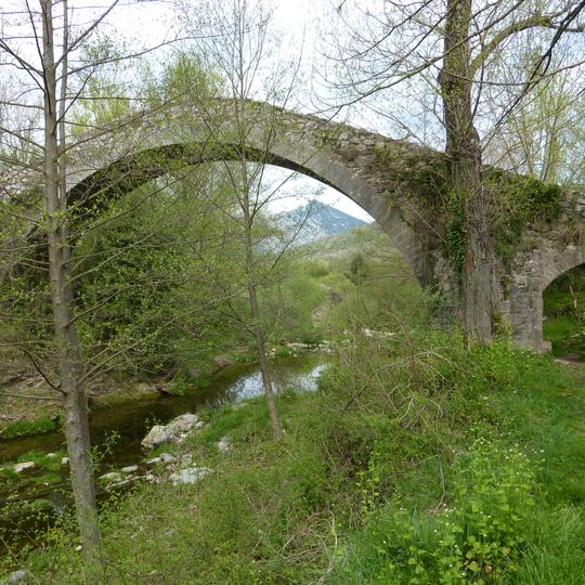 Pont medieval d'Oix