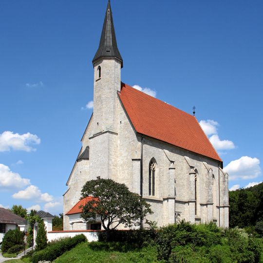 Wallfahrtskirche, Kath. Filialkirche Mariä Himmelfahrt und Kirchhofmauer