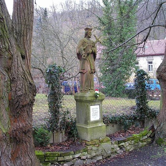 Socha sv. Jan Nepomucký, ul. V Šáreckém údolí, Praha