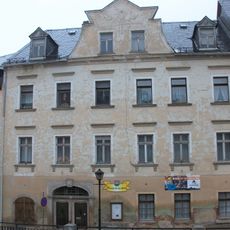 Wohnhaus in geschlossener Bebauung, mit Hintergebäuden Torstraße 9