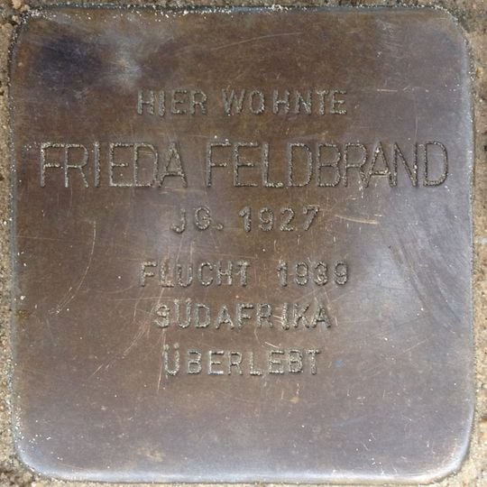 Stolperstein en memoria de Frieda Feldbrand