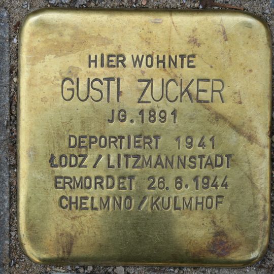 Stolperstein en memoria de Gusti Zucker