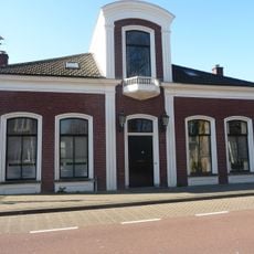 Woonhuis van het type dijkwoning in Traditioneel-Ambachtelijke stijl
