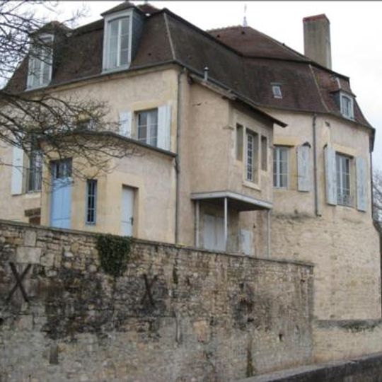 Tour Saint-Trohé, Nevers