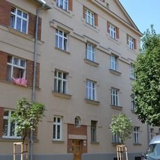 Malá Praha, železničiarske domy, dom bytový-sekcia VII.