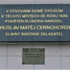 Pamětní deska Bohuslava Matěje Černohorského na domě Tyršova 7/3 v Nymburku