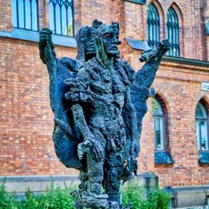 Statue