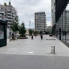Place Françoise-Dorin