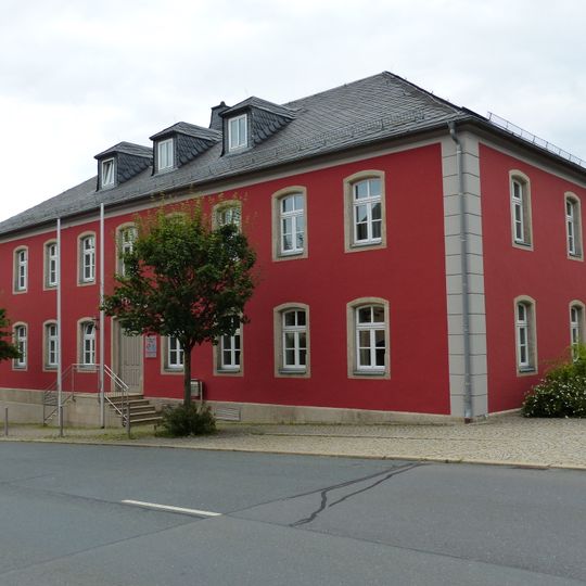 Ehemaliges Schulhaus, heute Gemeindeverwaltung