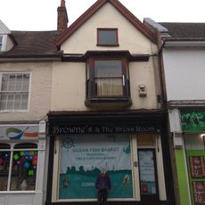 43, Upper Brook Street