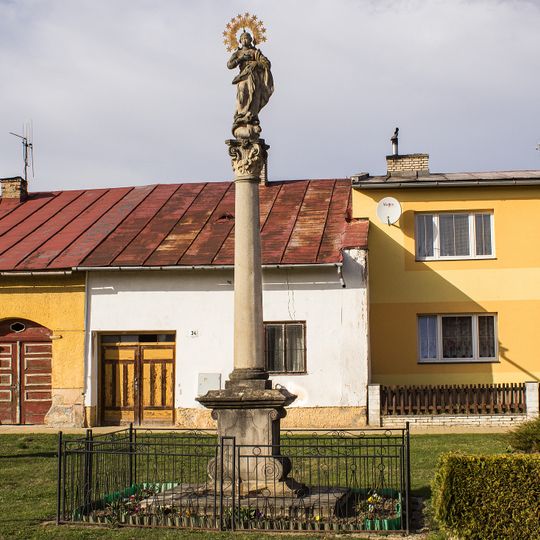 Socha Panny Márie na stĺpe, socha