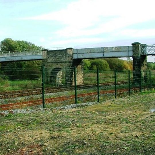 Thickley Wood railway footbridge