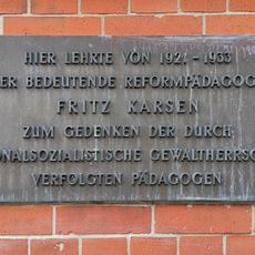 Commemorative plaque