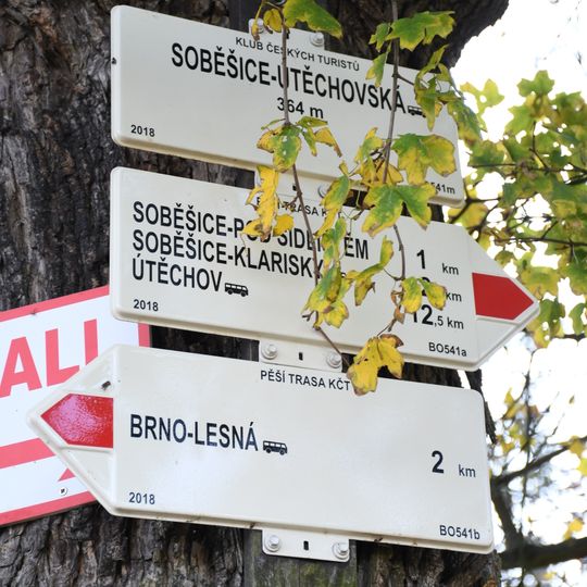 Rozcestník Soběšice - Útěchovská, MHD