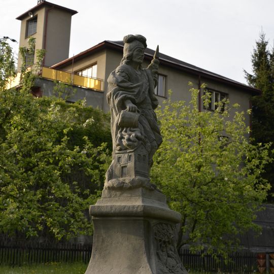 Socha svatého Floriána u muzea Běliště v Železném Brodě