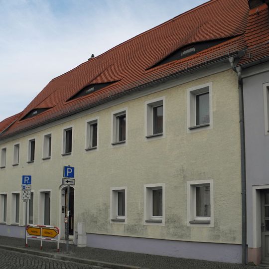 Wohnhaus in geschlossener Bebauung Burgstraße 6