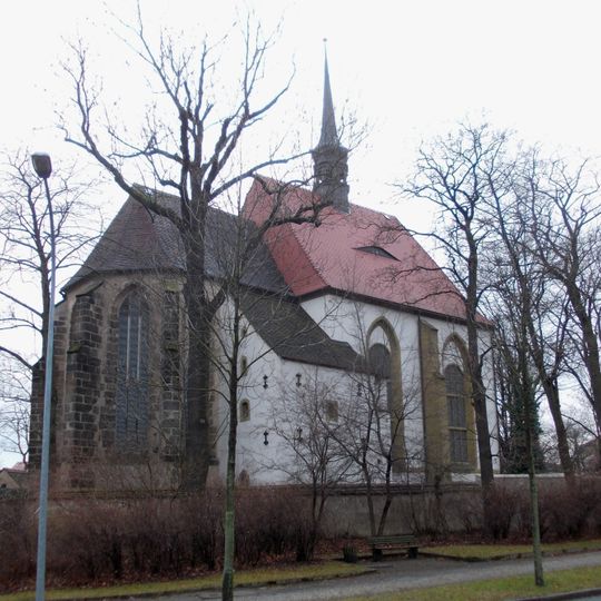 Kreuzkirche mit Kreuzfriedhof Frauenstraße 23