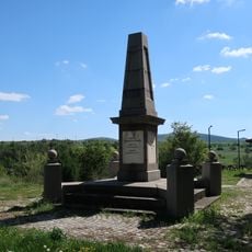 Aldomirovtsi monument