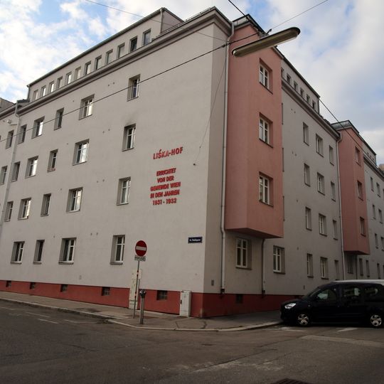 Wohnhausanlage der Gemeinde Wien »Liska Hof«