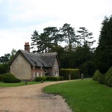 Hampden Cottage  Manor Lodge