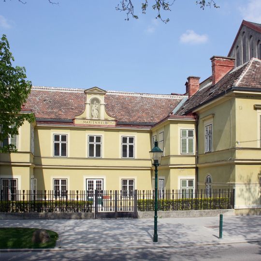 Schloss, Marienheim