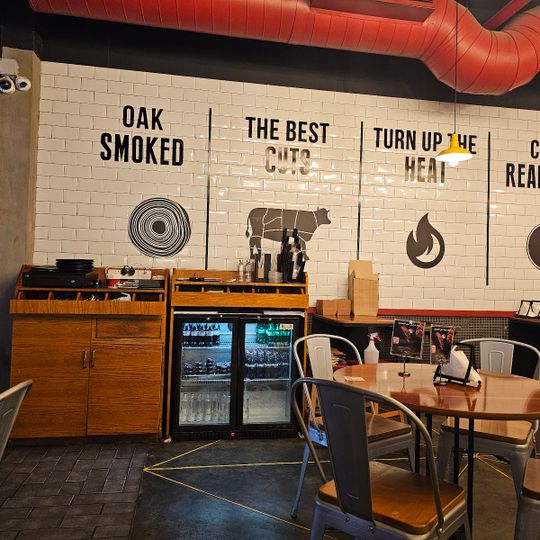 OAK SMOKEHOUSE