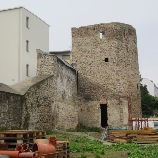 Stadtmauer und Pulverturm