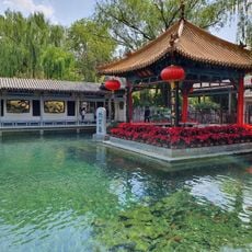 Zhuoying Pool