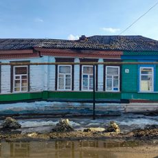 Деревянный одноэтажный дом с крыльцом (Данков)