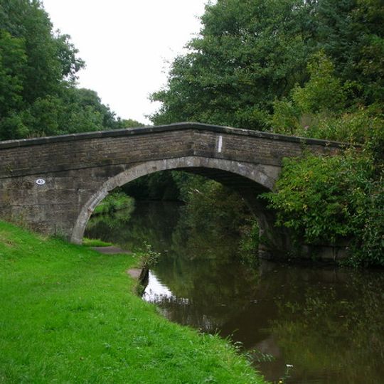 Leeds And Liverpool Canal Bridge Number 40