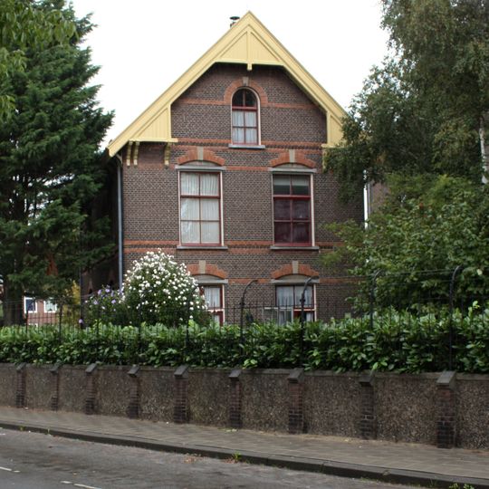 Koepelgevangenis: directeurswoning