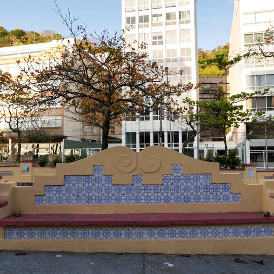 Banco do Canal da Avenida Visconde Albuquerque