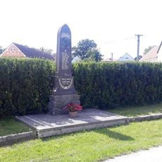 Pomník padlým v Mazelově