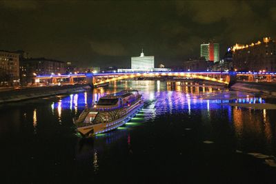 Уночі 2