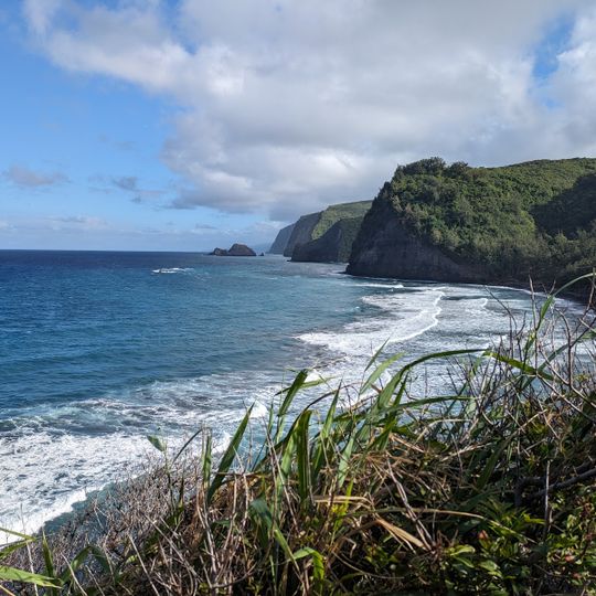 Pololū Beach