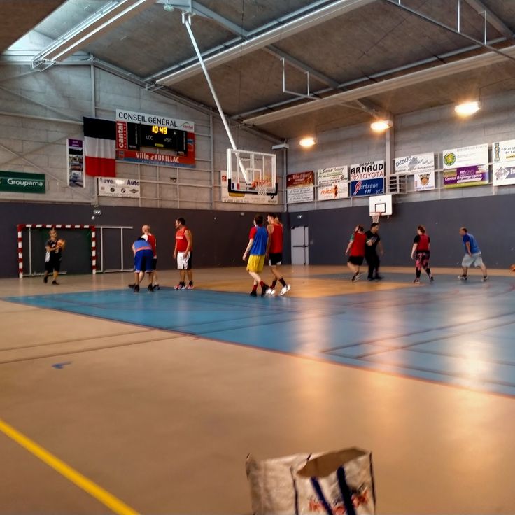 Canteloube Gymnasium